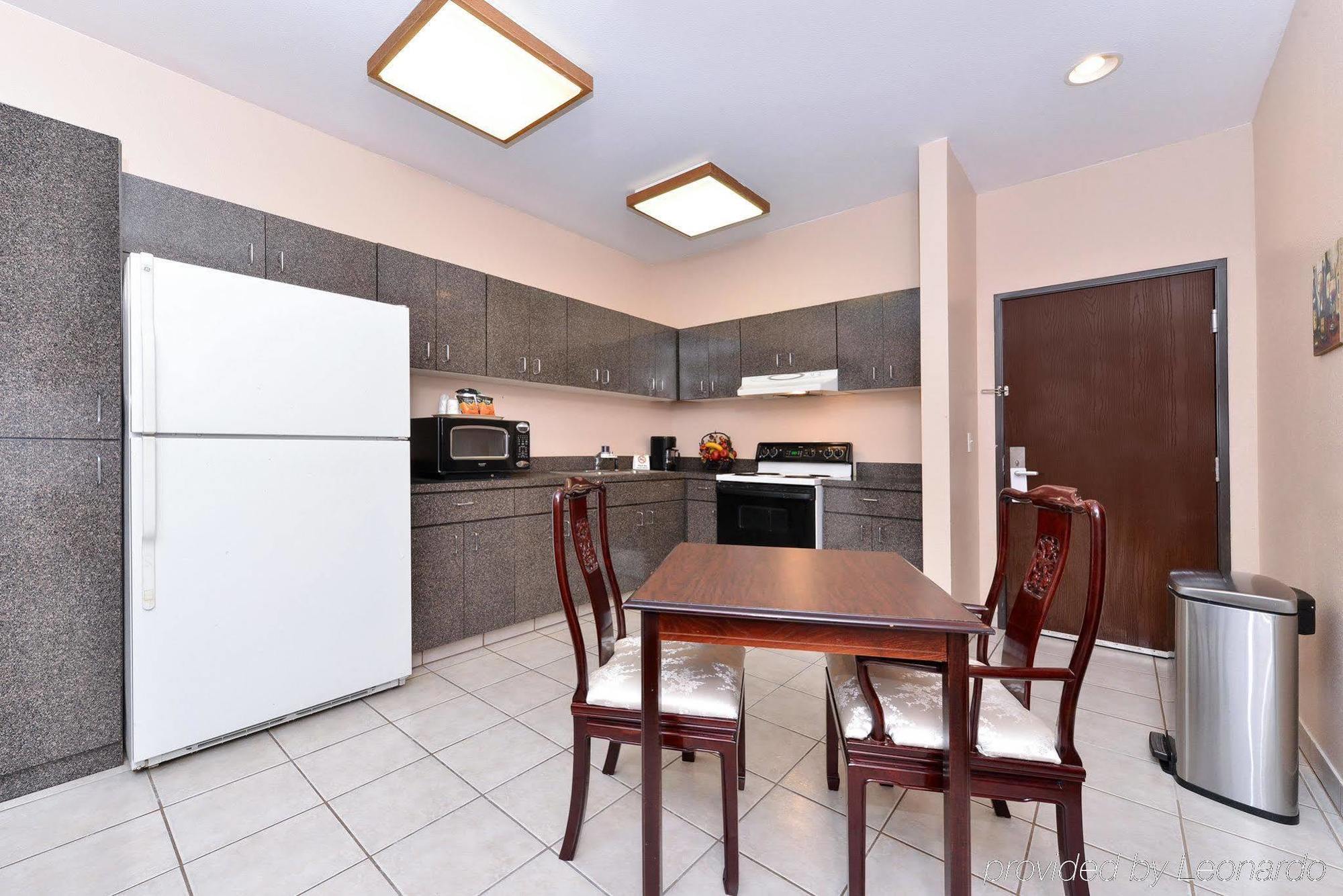 Americas Best Value Inn Somerville Texas Esterno foto