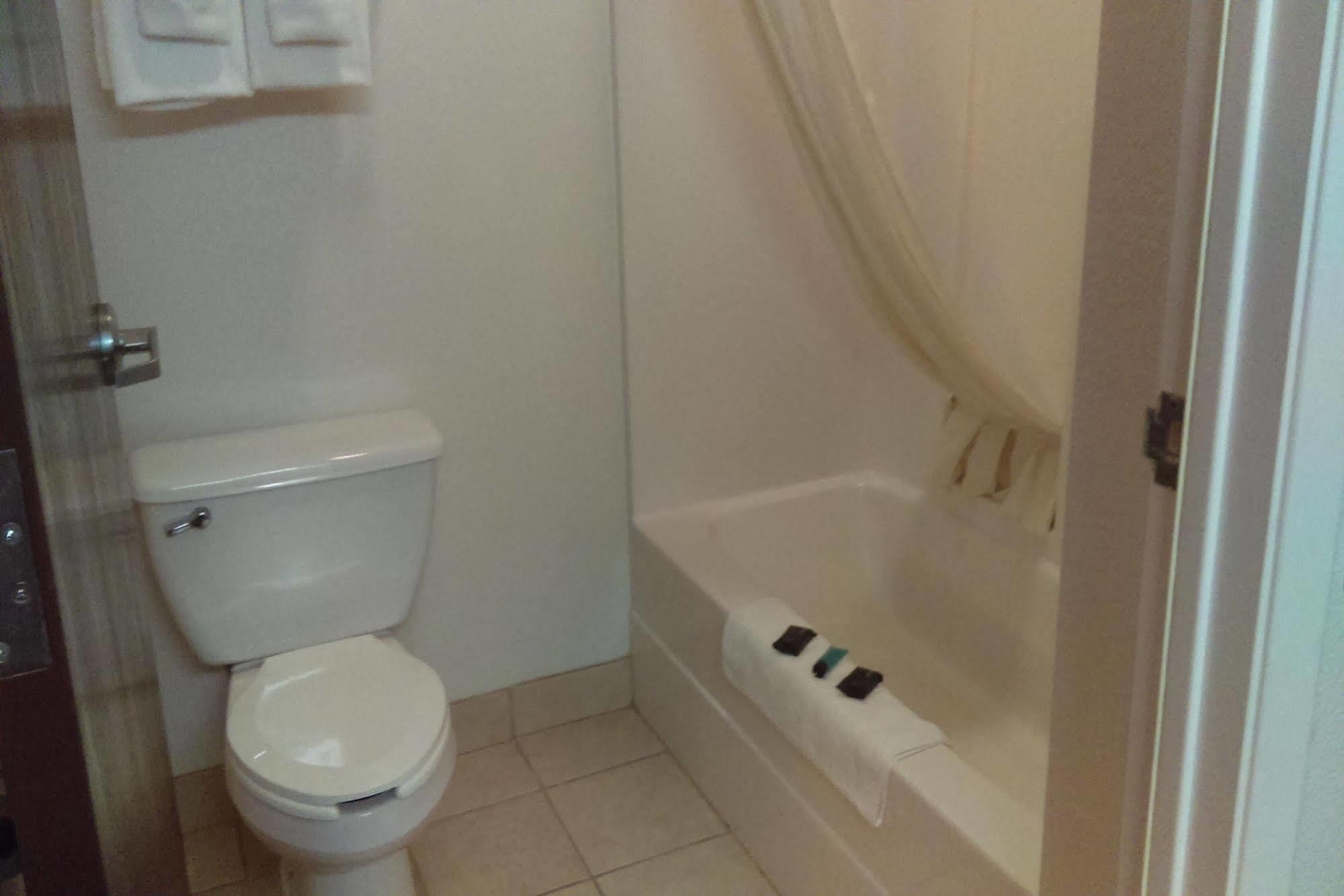 Americas Best Value Inn Somerville Texas Esterno foto