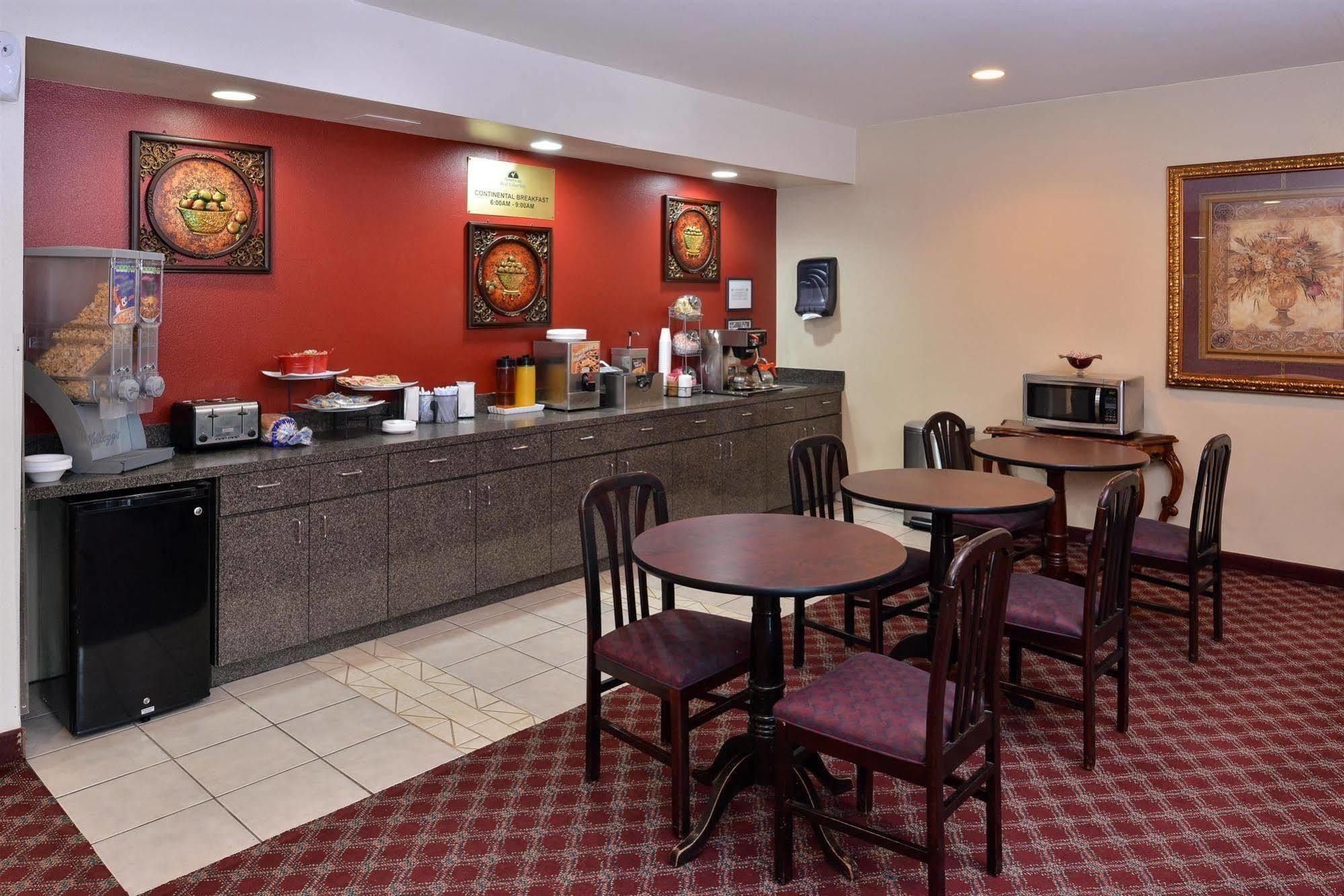 Americas Best Value Inn Somerville Texas Esterno foto