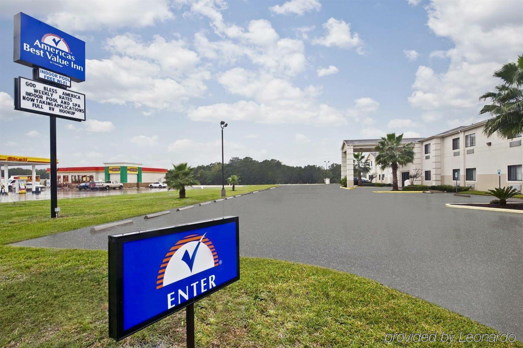Americas Best Value Inn Somerville Texas Esterno foto